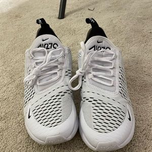 Nike air 270s